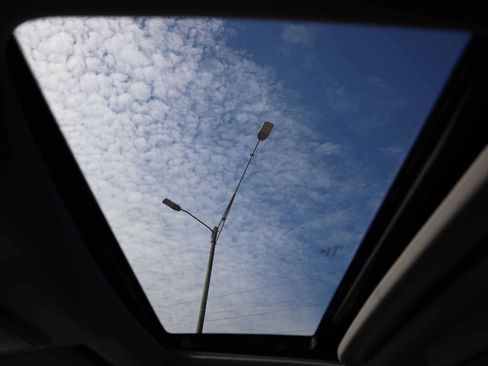 Used 2022 Honda Pilot Touring image 8