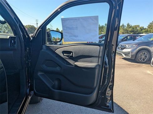New 2026 Nissan Frontier SV w/ Tow Package image 29