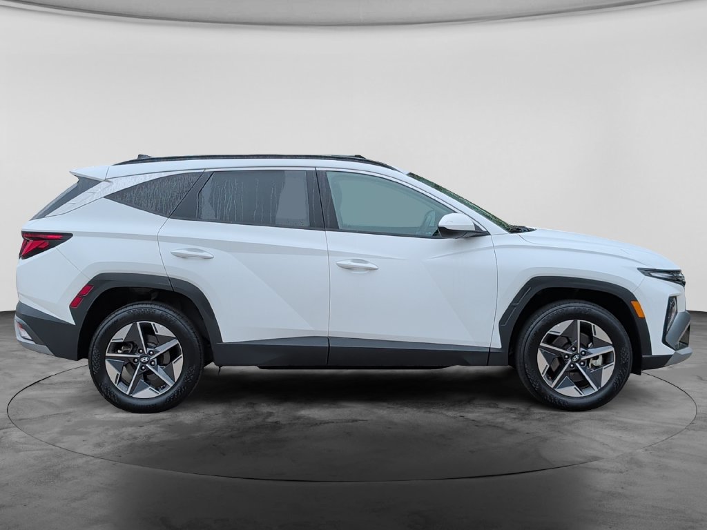 Used 2025 Hyundai Tucson SEL AWD/4WD image 8