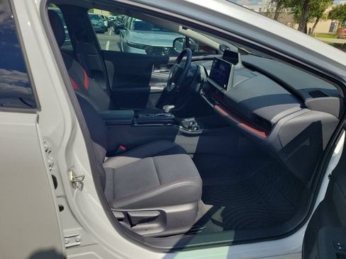 Used 2024 Toyota Prius Prime Premium w/ Advanced Technology Package FWD image 10