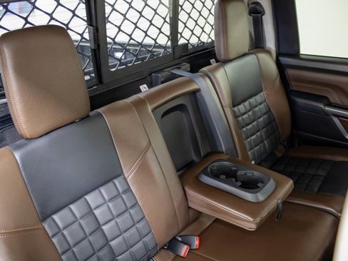 Used 2016 Nissan Titan Platinum Reserve image 35