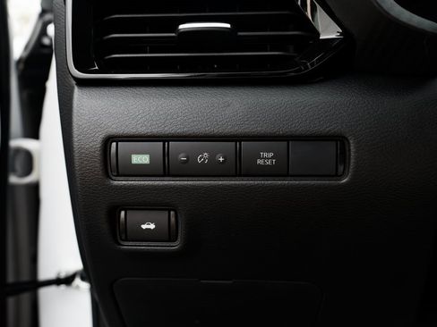 New 2025 Nissan Sentra SV w/ All-Weather Package image 16