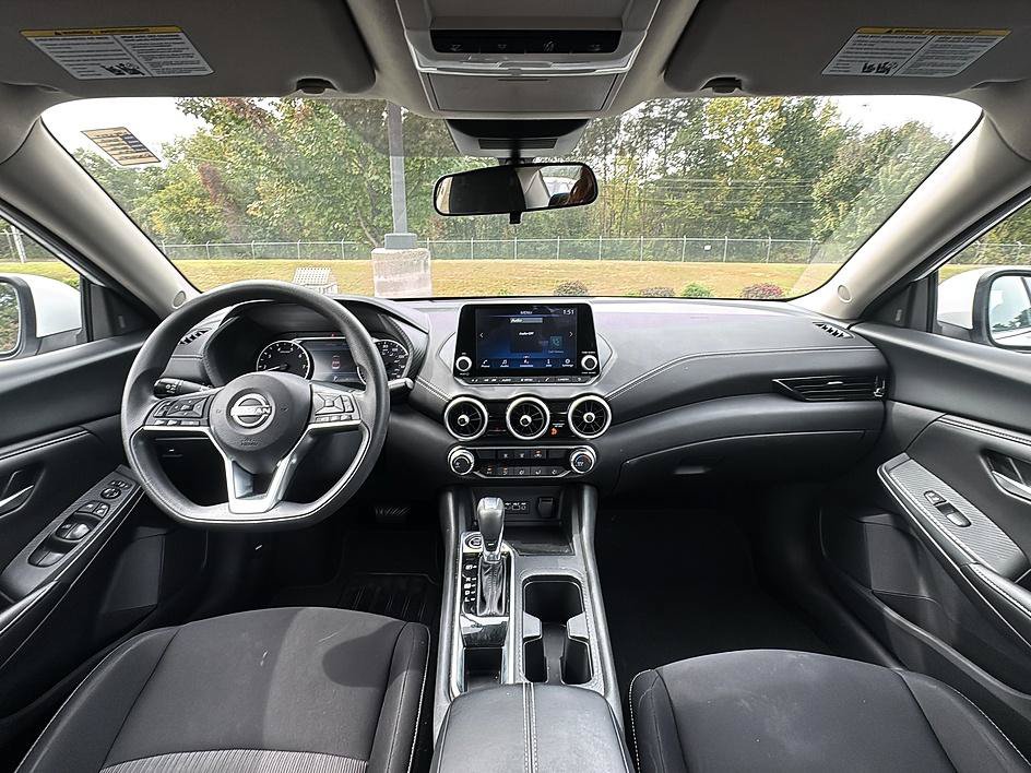 Certified 2025 Nissan Sentra SV FWD image 28