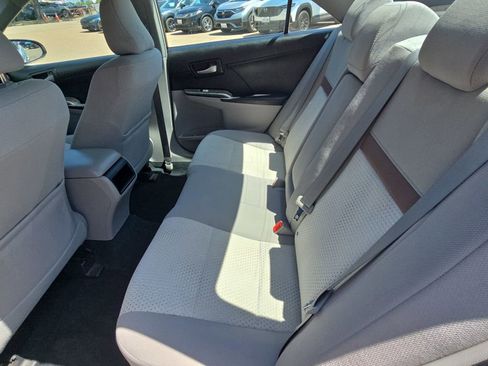 Used 2012 Toyota Camry LE image 13