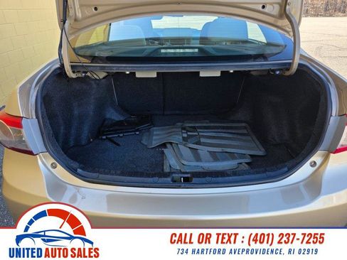 Used 2012 Toyota Corolla LE image 11