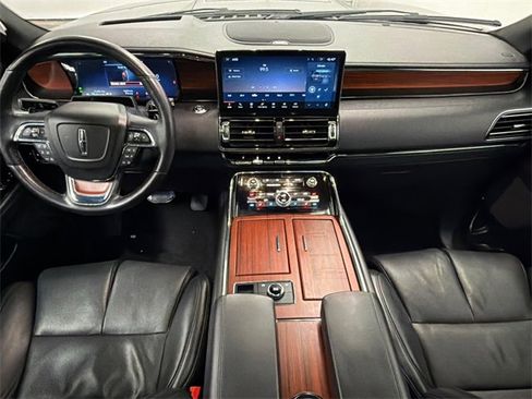 Used 2024 Lincoln Navigator Reserve w/ Monochromatic Package image 23