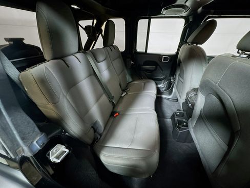 Used 2020 Jeep Wrangler Unlimited Sport S image 24