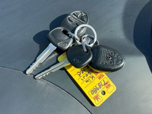 Used 2010 Kia Soul + w/ Audio Pkg image 12