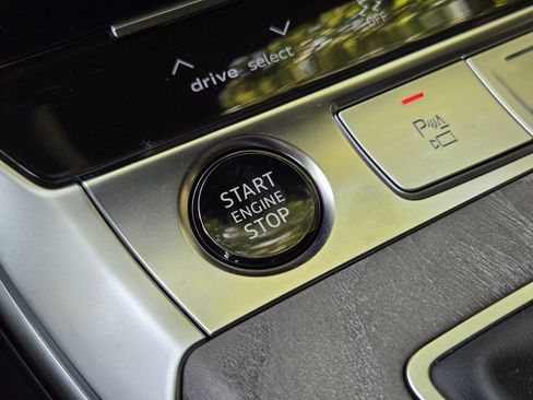 New 2025 Audi A6 3.0T allroad Prestige image 24