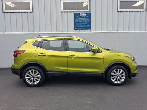 Used 2020 Nissan Rogue Sport SV w/ Technology Package AWD/4WD image 9