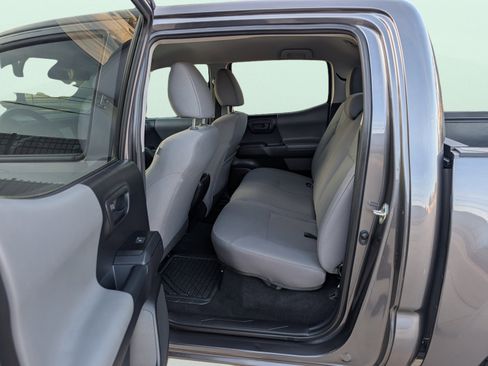 Used 2019 Toyota Tacoma SR image 16