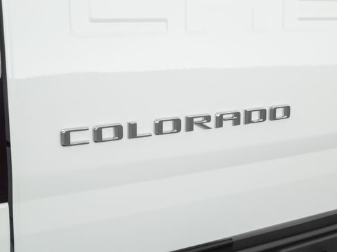 Used 2021 Chevrolet Colorado LT AWD/4WD image 59