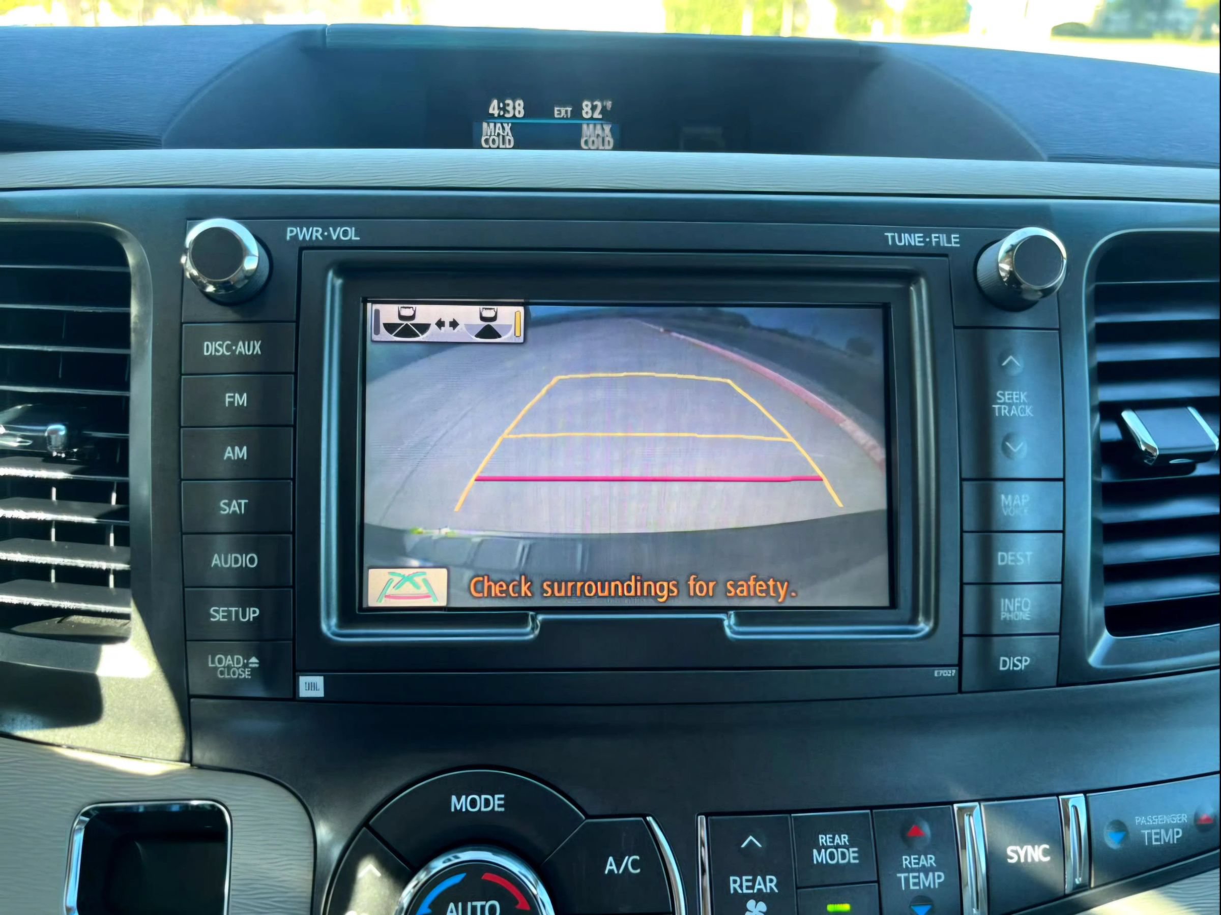 Used 2011 Toyota Sienna XLE w/ XLE Navigation Pkg FWD image 30