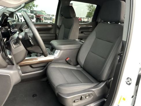 Used 2024 Chevrolet Silverado 1500 LT Trail Boss AWD/4WD image 25