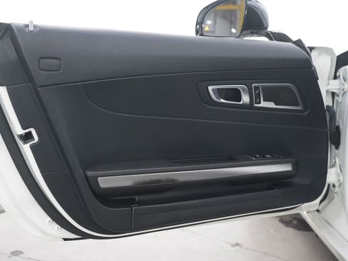 Used 2019 Mercedes-Benz AMG GT Roadster image 14