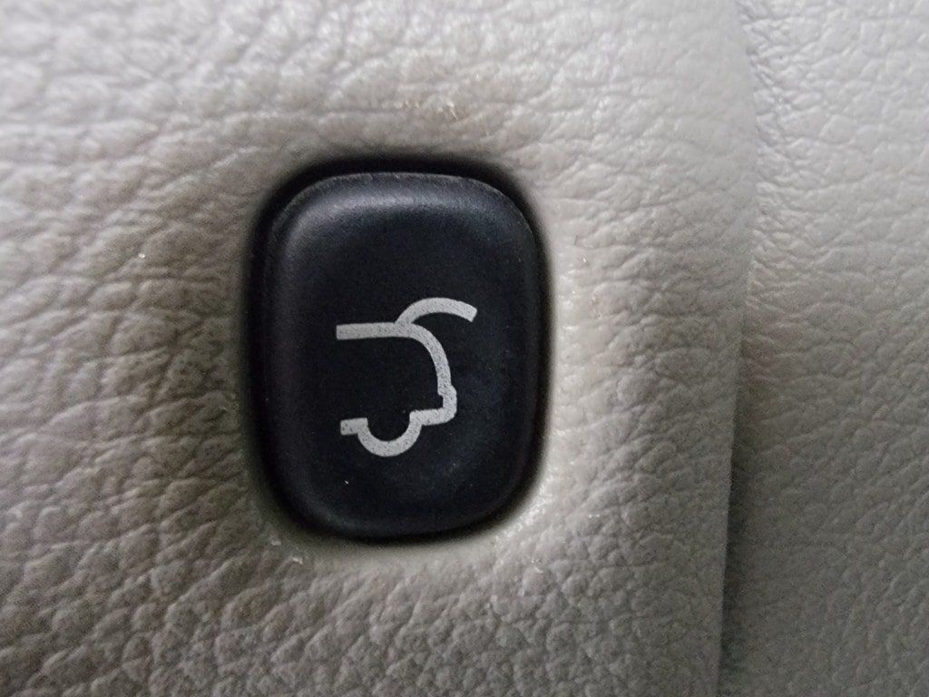 Used 2013 Jeep Grand Cherokee Laredo AWD/4WD image 29