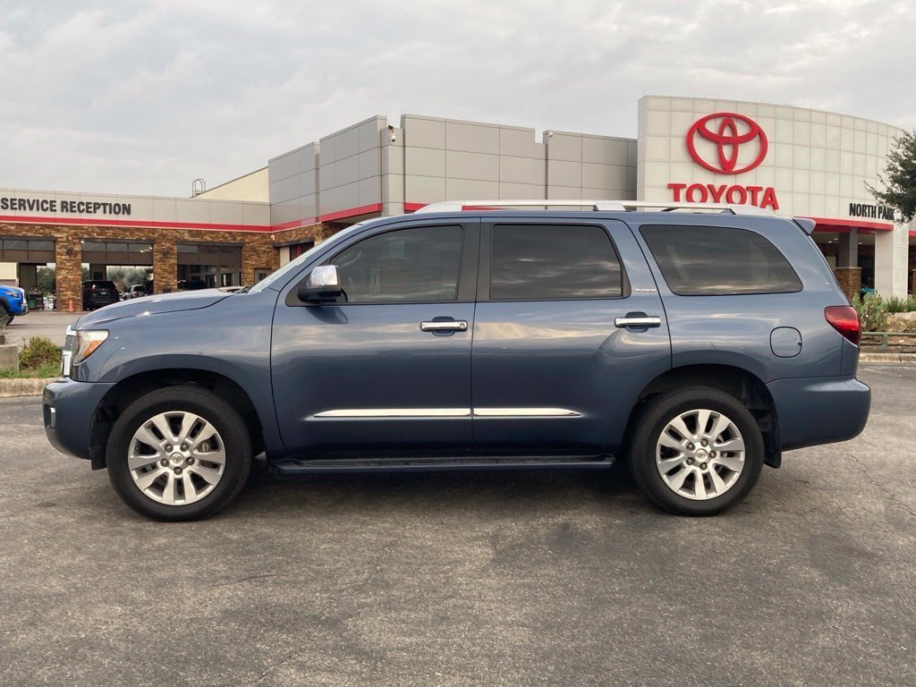 Used 2019 Toyota Sequoia Platinum RWD image 7