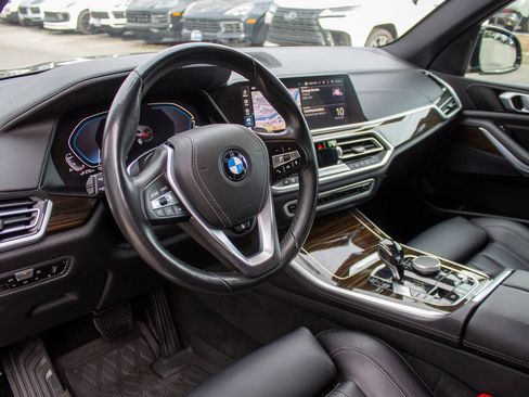 Used 2021 BMW X5 xDrive45e w/ Parking Assistance Package image 11