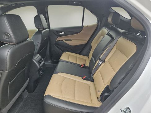 Used 2022 Chevrolet Equinox Premier AWD/4WD image 8