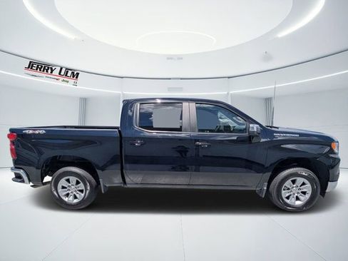 Used 2025 Chevrolet Silverado 1500 LT AWD/4WD image 2