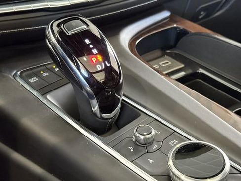 Certified 2024 Cadillac Escalade ESV Sport Platinum image 24