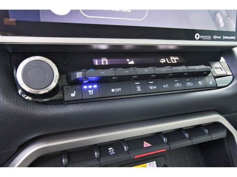 Used 2024 Toyota Tundra Limited image 28