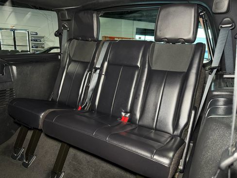 Used 2017 Ford Expedition Limited w/ Equipment Group 301A RWD image 41