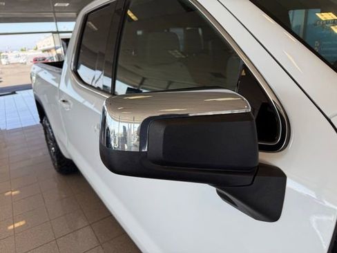 Used 2021 GMC Sierra 1500 SLE image 12