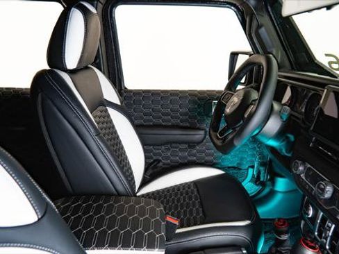 Used 2026 Jeep Gladiator Sport image 40