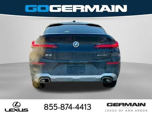 Used 2022 BMW X4 xDrive30i w/ Premium Package 2 image 7