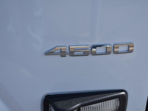 New 2024 Chevrolet Low Cab Forward image 6