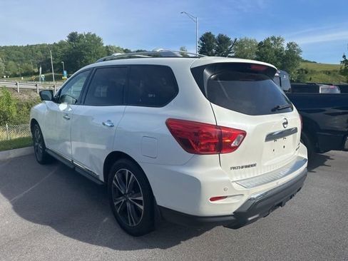 Used 2017 Nissan Pathfinder Platinum AWD/4WD image 26