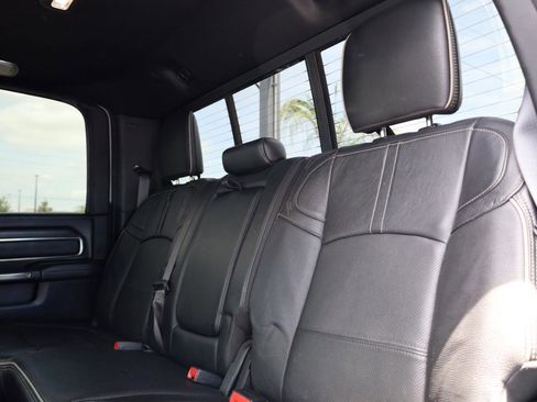 Used 2019 RAM 2500 Limited AWD/4WD image 17