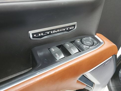 Used 2022 GMC Sierra 1500 Denali Ultimate AWD/4WD image 14