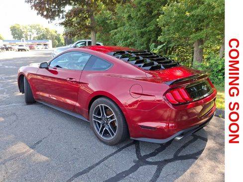 Used 2018 Ford Mustang Coupe RWD image 8