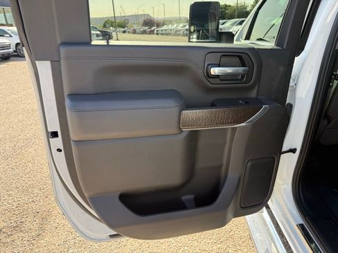 Used 2020 GMC Sierra 2500 Denali w/ Denali Ultimate Package image 21