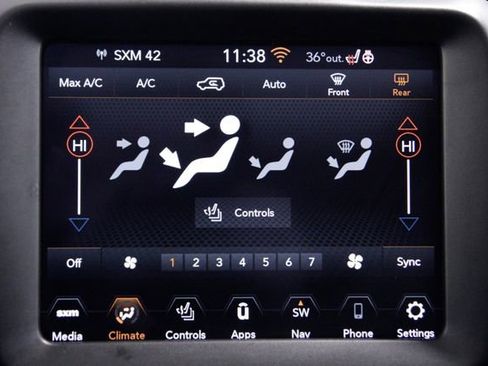 Used 2022 Jeep Renegade Latitude w/ Sun/Sound Group image 32