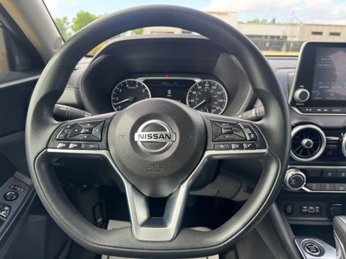 Used 2024 Nissan Sentra SV image 45