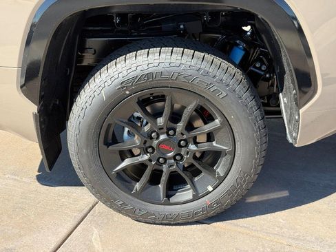 New 2026 Toyota Tundra Platinum AWD/4WD image 6