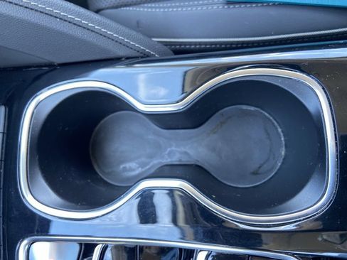 Used 2023 Buick Envision Essence FWD image 46