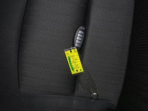 Used 2025 Nissan Altima 2.5 SV image 34