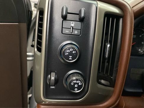 Used 2014 Chevrolet Silverado 1500 High Country w/ High Country Premium Package image 22