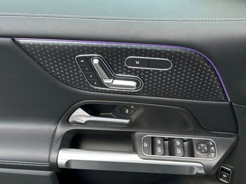 Certified 2026 Mercedes-Benz GLB 250 4MATIC image 11