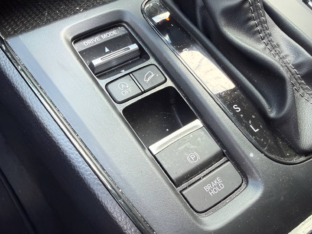 Used 2024 Honda CR-V LX image 30