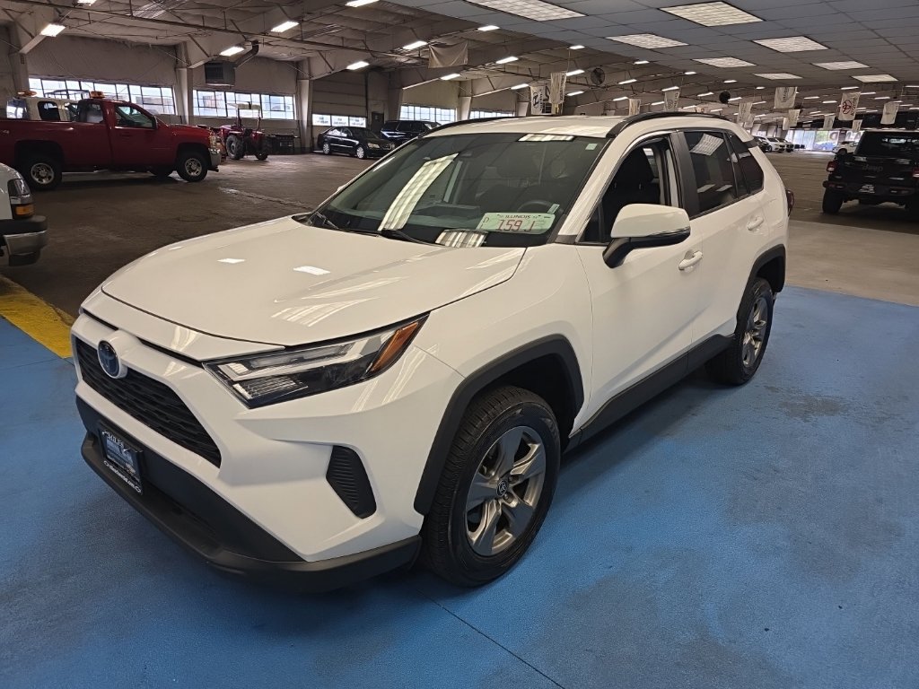 Used 2024 Toyota RAV4 XLE FWD image 6