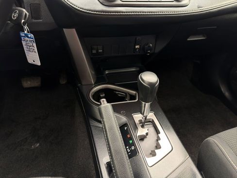 Used 2017 Toyota RAV4 XLE w/ All Weather Liner Package FWD image 15