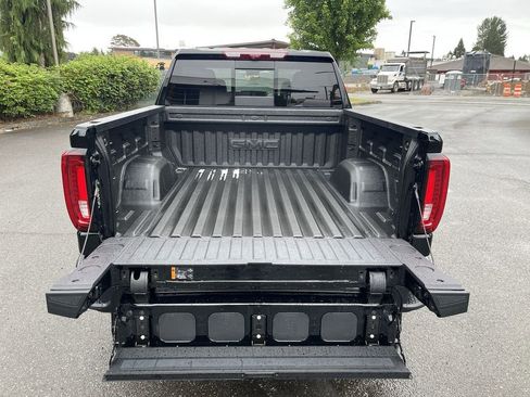 New 2026 GMC Sierra 1500 AT4 w/ Technology Package AWD/4WD image 27