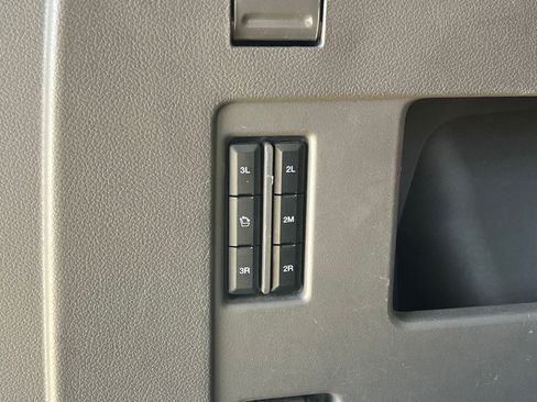 Used 2019 Ford Expedition XLT w/ Equipment Group 202A image 16