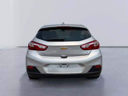 Used 2017 Chevrolet Cruze LT w/ Sun And Sound Package FWD image 4