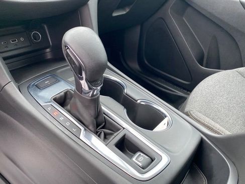 Used 2023 Chevrolet Equinox LT image 11